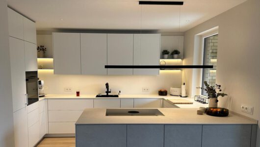 Content Headerbild Küche und Flur